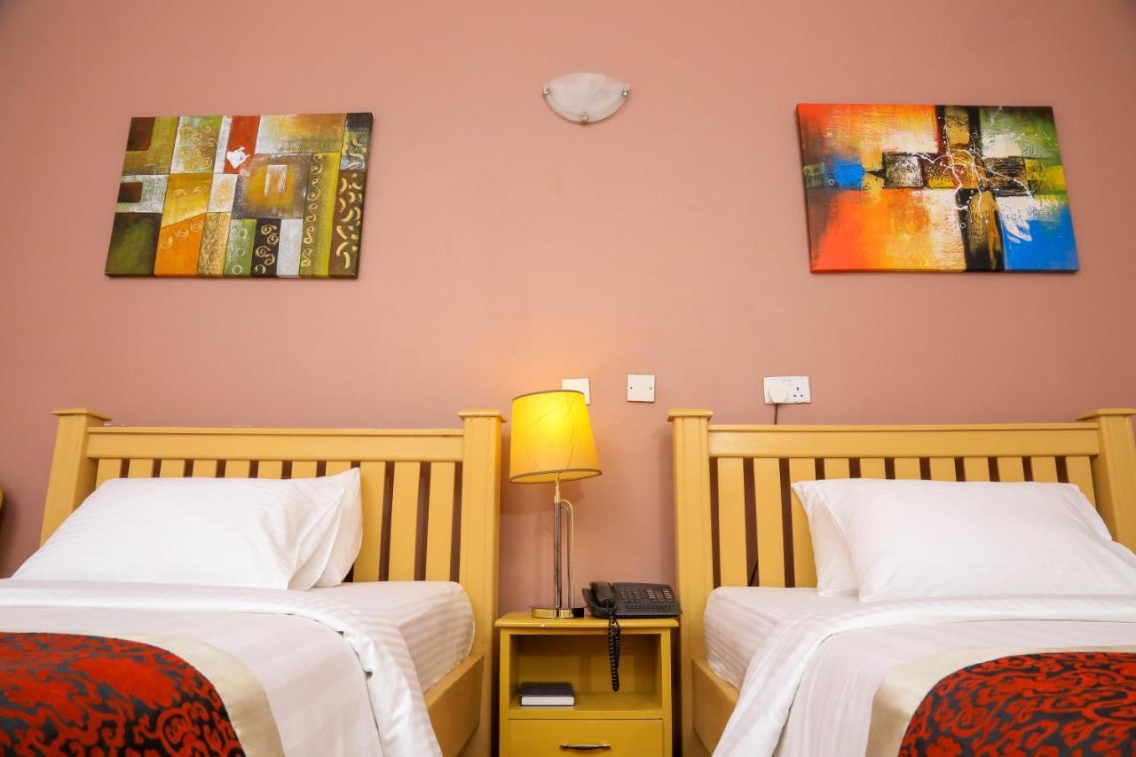 Hotel 7 Seasons Εντέμπε Εξωτερικό φωτογραφία